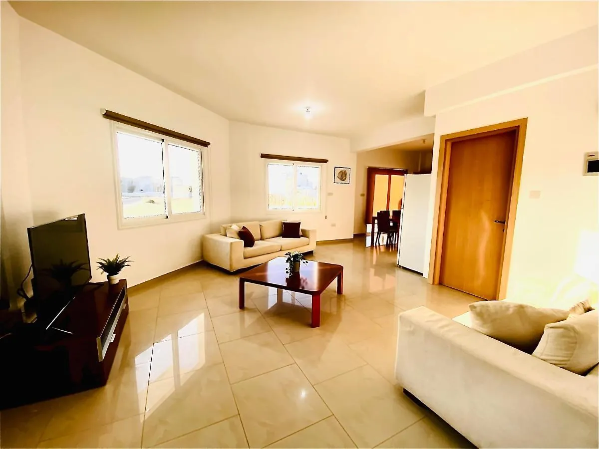 Villa Farah Kiti Larnaka